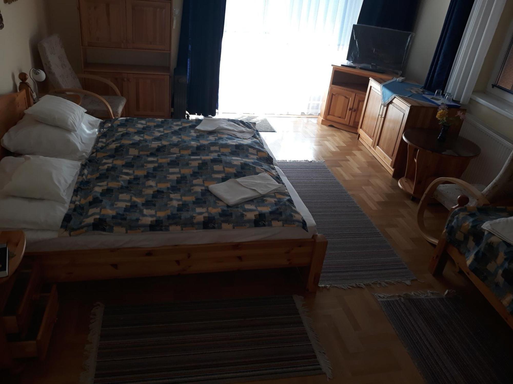 Kenézy Lux Apartman Vendégház Hajdúszoboszló Extérieur photo