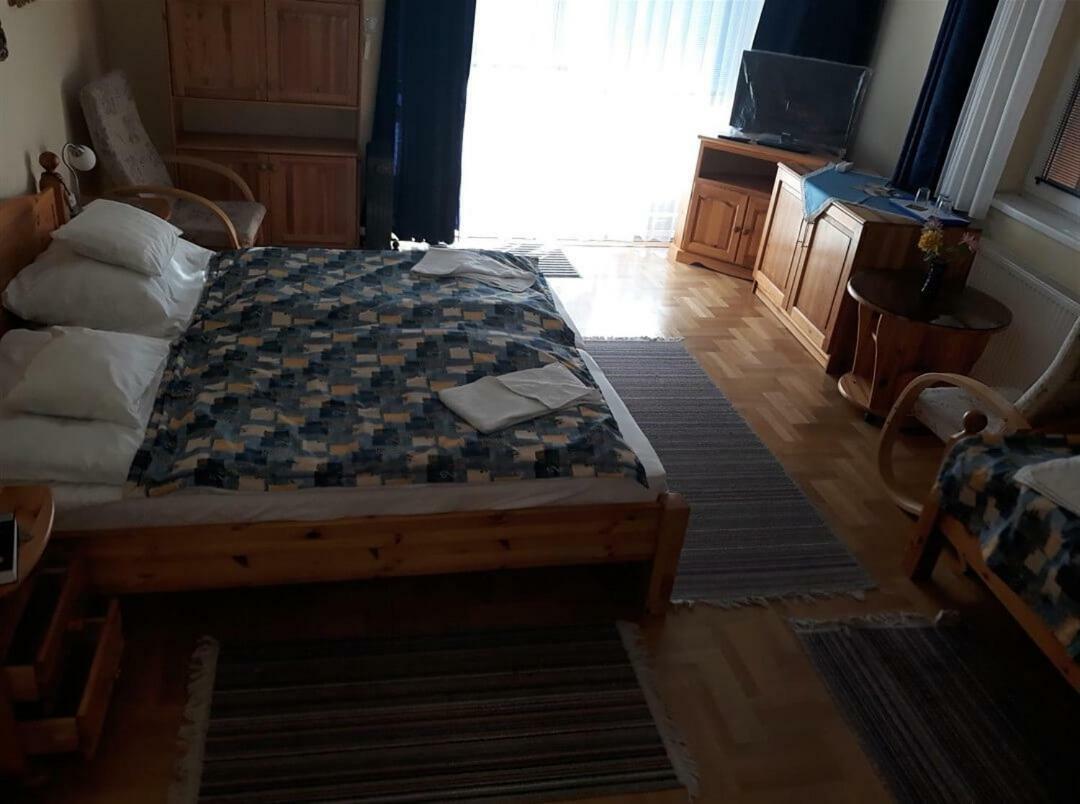 Kenézy Lux Apartman Vendégház Hajdúszoboszló Extérieur photo